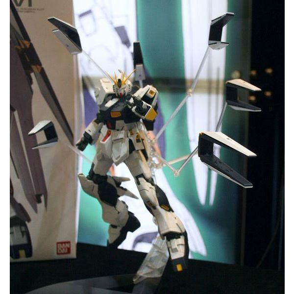 Mobile Suit Gundam Char's Counterattack: MG 1/100 Nu Gundam Ver.Ka