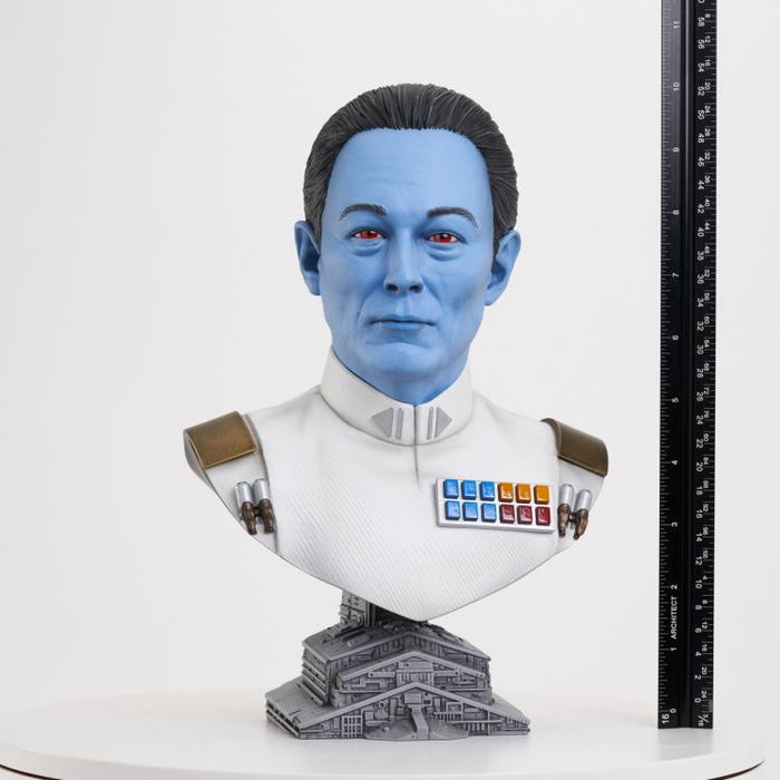 Diamond Select Toys Gentle Giant Star Wars Legends in 3D Grand Admiral Thrawn 1/2 Scale Bust