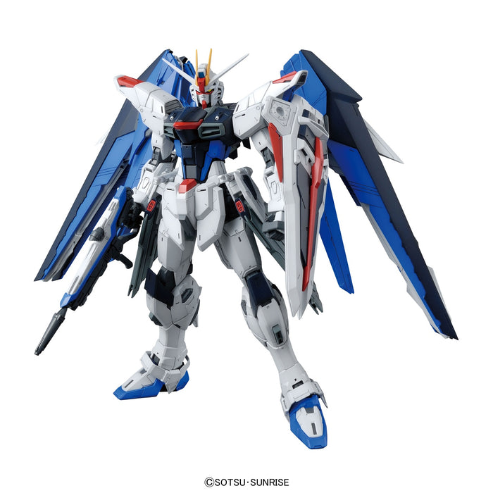 Mobile Suit Gundam Seed: MG 1/100 Freedom Gundam Ver 2.0