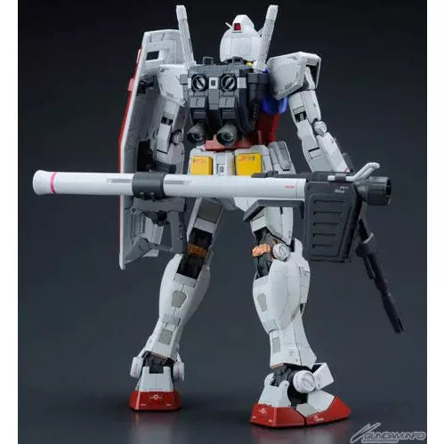 Mobile Suit Gundam: MG 1/100 RX-78-2 Gundam Ver. 3.0