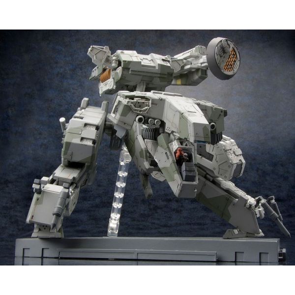 Metal Gear Solid 4 Guns of the Patriots: 1/100 Scale Metal Gear Rex [MGS4 Battle Damage Ver.]