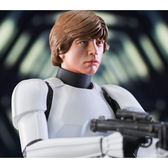 Diamond Select Toys Milestones Star Wars Luke Skywalker In Stormtrooper Disguise 1:6 Scale Statue