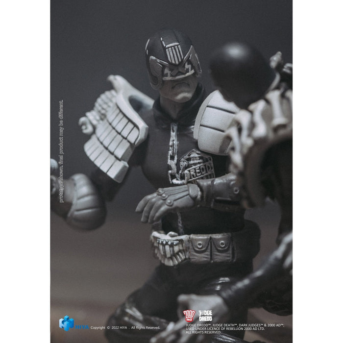 SDCC 2022 JUDGE DREDD VS DEATH B & W PX 1/8 AF 2PK